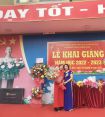 Cô Nguyễn Thị Tặng và cô Nguyễn Thị Hường trong Lễ khai giảng năm học mới 2022-2023